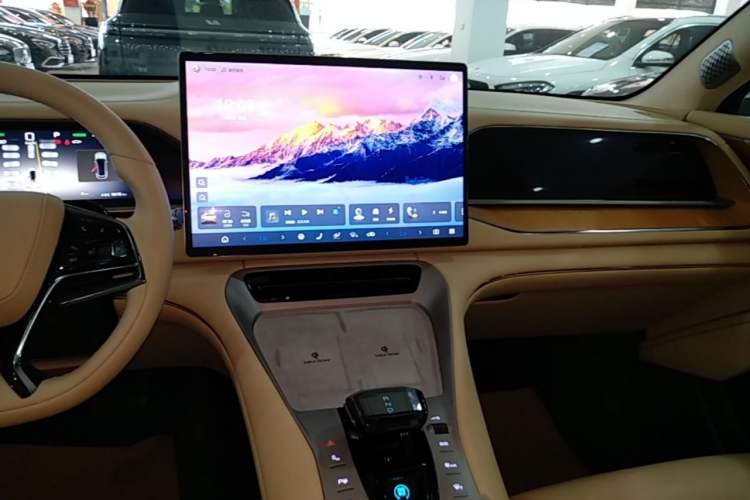 Used Denza N7 2025 630 All-Wheel Drive Intelligent Driving Dual-Laser Flagship Edition Audio And AC Panel
