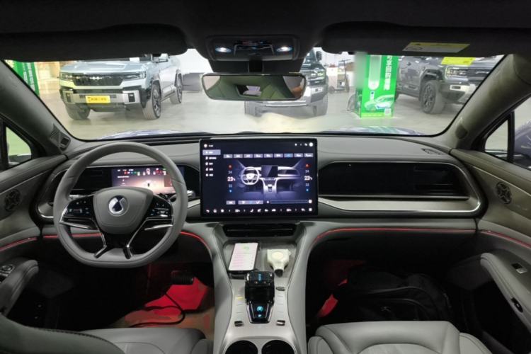 Used Denza N7 2025 630 All-Wheel Drive Intelligent Driving Dual-Laser Flagship Edition Center Console