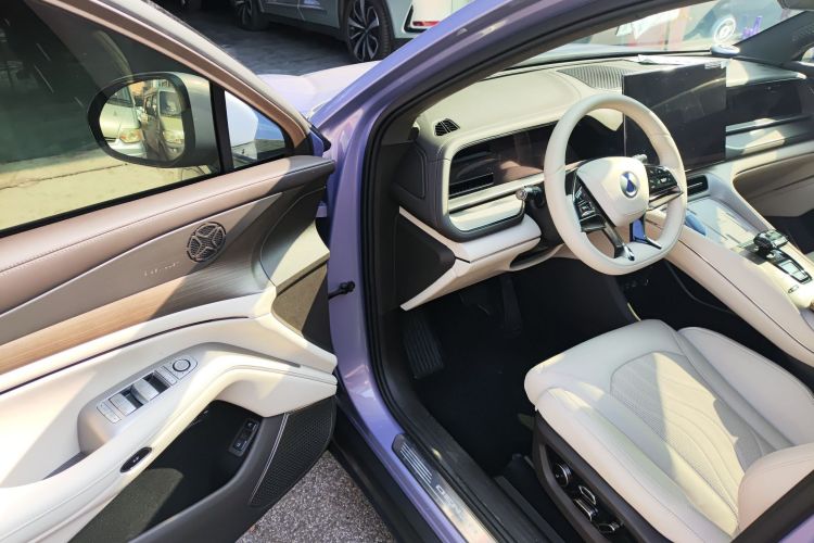 Used Denza N7 2025 702 Intelligent Driving Dual-Laser Luxury Edition Driver Seat