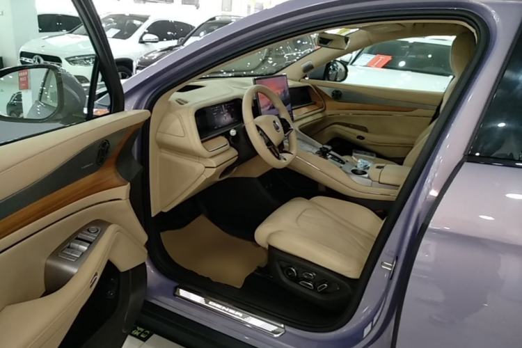 Used Denza N7 2025 630 All-Wheel Drive Intelligent Driving Dual-Laser Flagship Edition Driver Seat