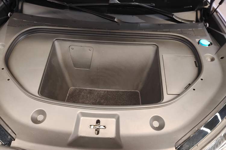 Used Denza N7 2025 630 All-Wheel Drive Intelligent Driving Dual-Laser Flagship Edition Engine Bay