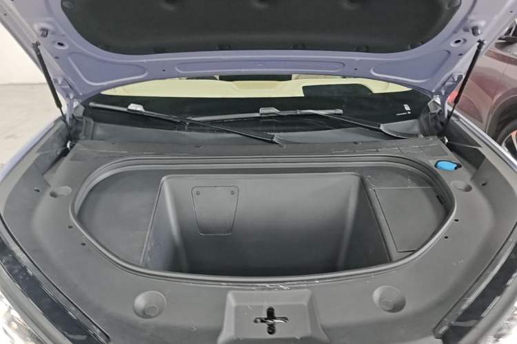 Used Denza N7 2025 630 All-Wheel Drive Intelligent Driving Dual-Laser Flagship Edition Engine Bay