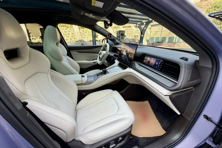 Used Denza N7 2025 630 All-Wheel Drive Intelligent Driving Dual-Laser Flagship Edition Interior 2