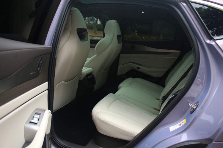 Used Denza N7 2025 702 Intelligent Driving Dual-Laser Luxury Edition Interior 2