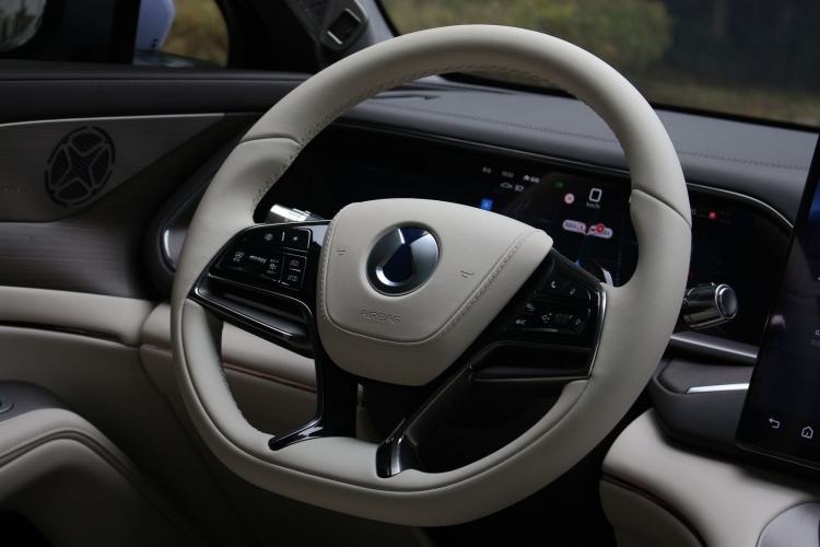 Used Denza N7 2025 702 Intelligent Driving Dual-Laser Luxury Edition Interior 8