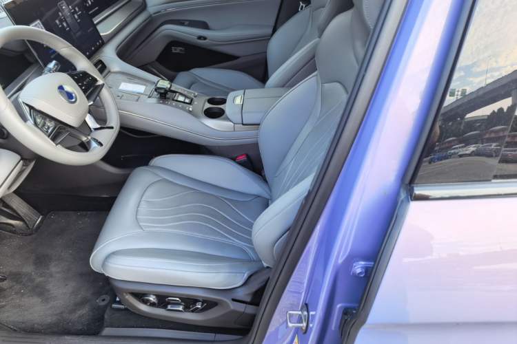 Used Denza N7 2025 630 All-Wheel Drive Intelligent Driving Dual-Laser Flagship Edition Left Front Seat