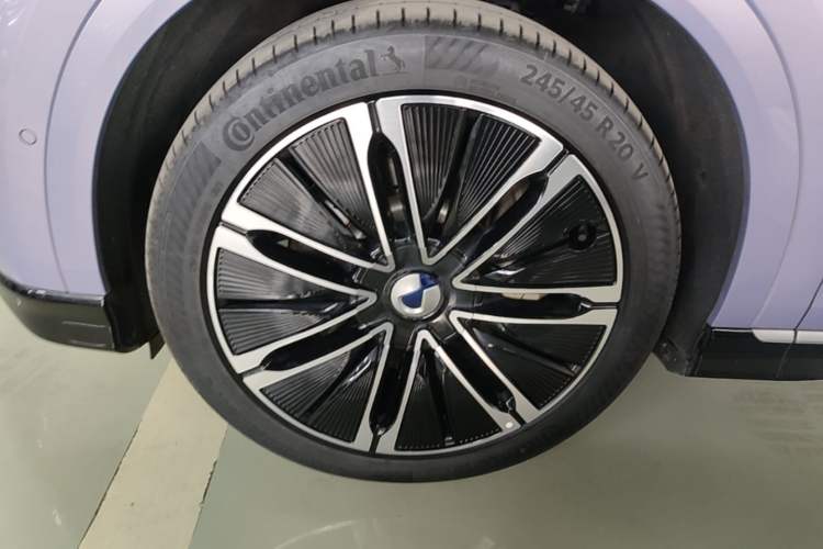 Used Denza N7 2025 630 All-Wheel Drive Intelligent Driving Dual-Laser Flagship Edition Left Front Wheel Hub