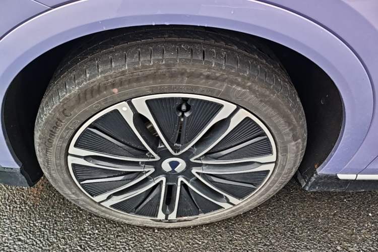 Used Denza N7 2025 630 All-Wheel Drive Intelligent Driving Dual-Laser Flagship Edition Left Front Wheel Hub