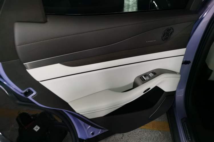 Used Denza N7 2025 702 Intelligent Driving Dual-Laser Luxury Edition Left Rear Door Interior