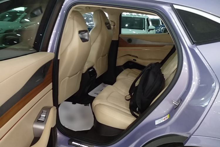 Used Denza N7 2025 630 All-Wheel Drive Intelligent Driving Dual-Laser Flagship Edition Left Rear Seat
