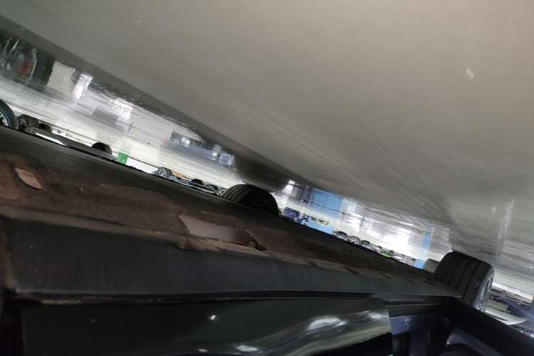 Used Denza N7 2025 630 All-Wheel Drive Intelligent Driving Dual-Laser Flagship Edition Left Side Sill