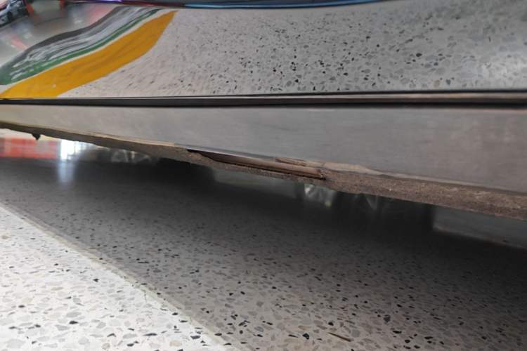 Used Denza N7 2025 630 All-Wheel Drive Intelligent Driving Dual-Laser Flagship Edition Left Side Sill