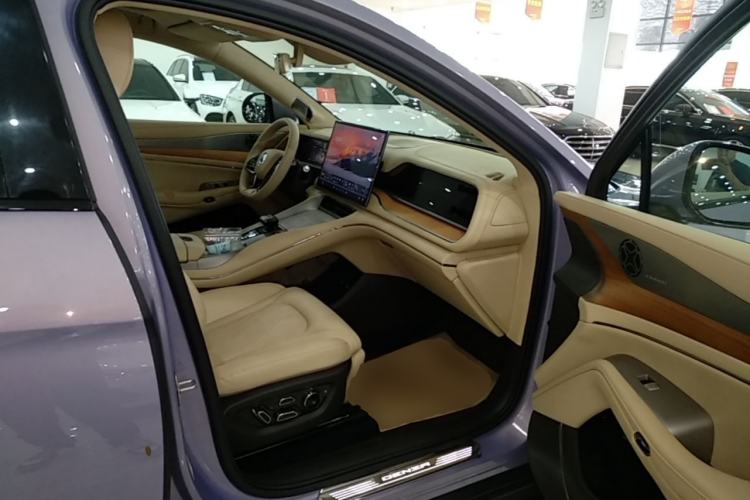 Used Denza N7 2025 630 All-Wheel Drive Intelligent Driving Dual-Laser Flagship Edition Right Front Seat