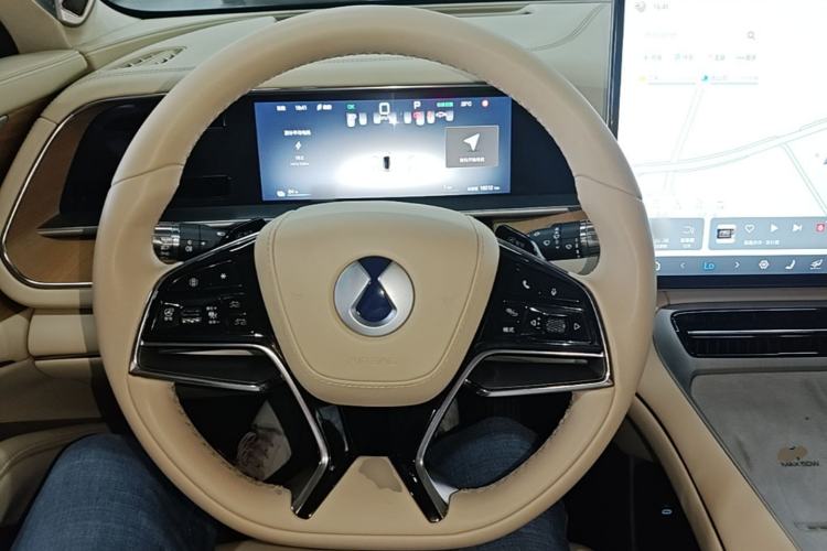 Used Denza N7 2025 630 All-Wheel Drive Intelligent Driving Dual-Laser Flagship Edition Steering Wheel