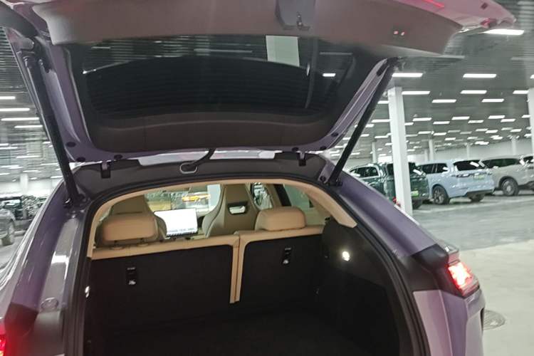 Used Denza N7 2025 630 All-Wheel Drive Intelligent Driving Dual-Laser Flagship Edition Trunk