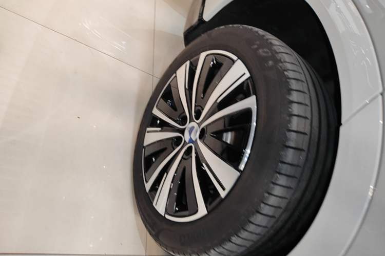 Used Denza N7 2025 702 Intelligent Driving Dual-Laser Luxury Edition Exterior 5