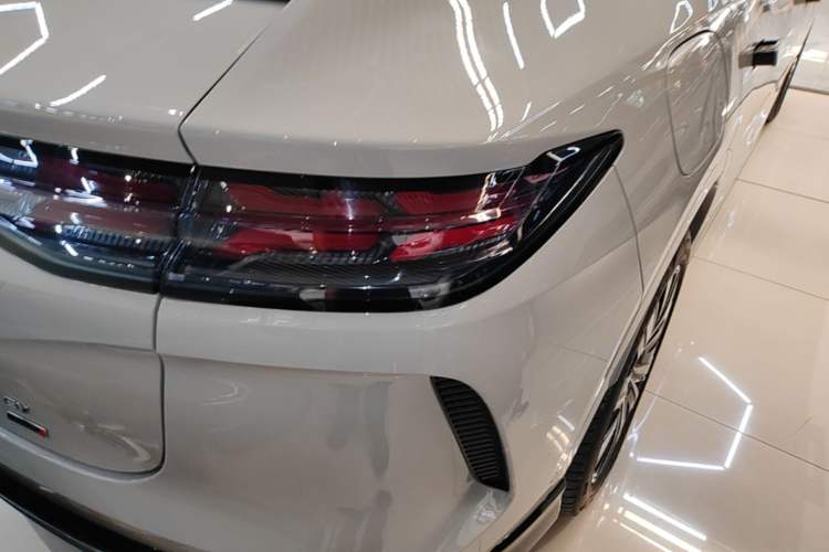 Used Denza N7 2025 702 Intelligent Driving Dual-Laser Luxury Edition Right Rear Taillight