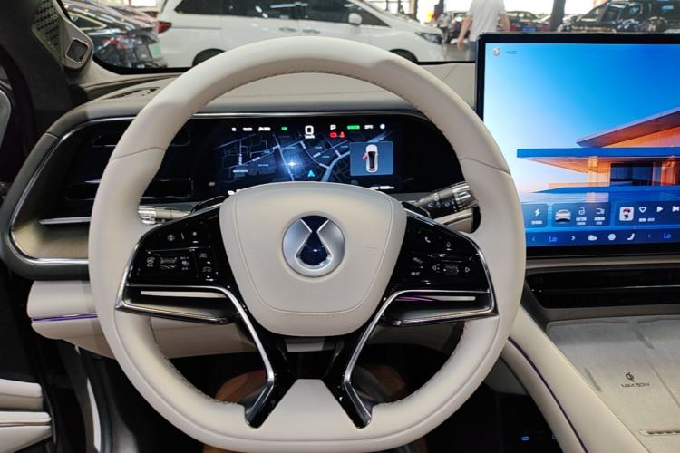 Used Denza N7 2025 702 Intelligent Driving Dual-Laser Luxury Edition Steering Wheel