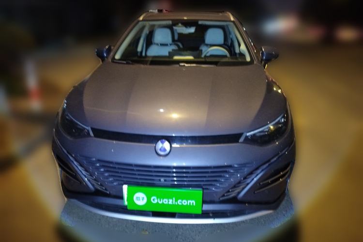 Used Denza N8 2023 Four-Wheel Drive Ultra-Hybrid Flagship Six-Seater Version Front