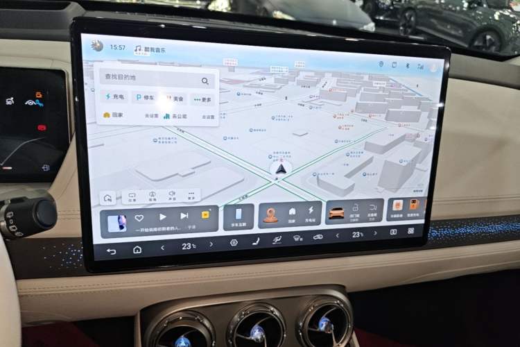 Used Denza N8 2023 Four-Wheel Drive Ultra-Hybrid Flagship Six-Seater Version Audio And AC Panel