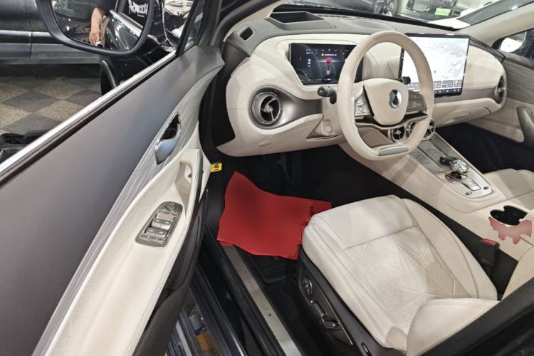 Used Denza N8 2023 Four-Wheel Drive Ultra-Hybrid Flagship Six-Seater Version Driver Seat