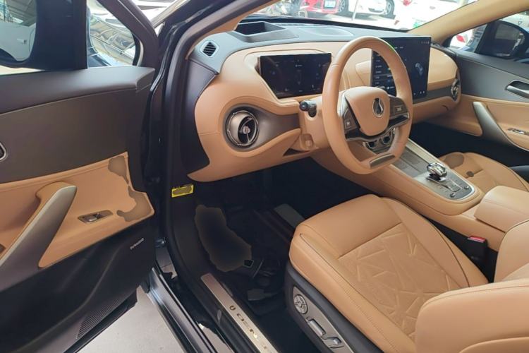 Used Denza N8 2023 Four-Wheel Drive Ultra-Hybrid Flagship Six-Seater Version Driver Seat