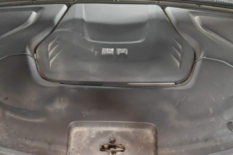 Used Denza N8 2023 Four-Wheel Drive Ultra-Hybrid Flagship Seven-Seater Version Engine Bay