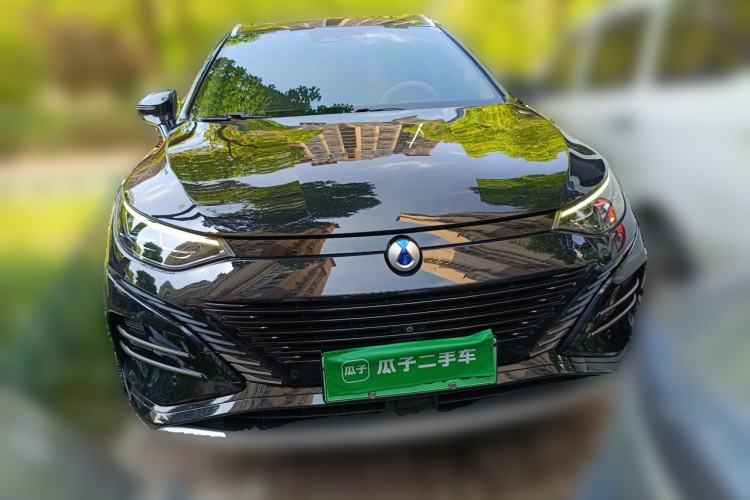 Used Denza N8 2023 Four-Wheel Drive Ultra-Hybrid Flagship Six-Seater Version Front