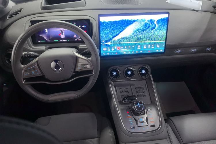 Used Denza N8 2023 Four-Wheel Drive Ultra-Hybrid Flagship Seven-Seater Version Interior 2