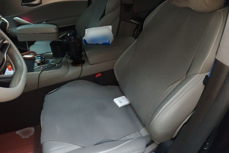 Used Denza N8 2023 Four-Wheel Drive Ultra-Hybrid Flagship Six-Seater Version Left Front Seat