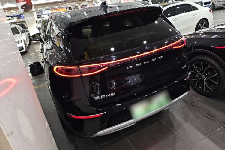 Used Denza N8 2023 Four-Wheel Drive Ultra-Hybrid Flagship Six-Seater Version Rear Left 45 Deg