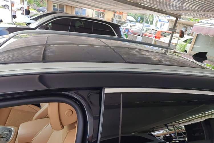 Used Denza N8 2023 Four-Wheel Drive Ultra-Hybrid Flagship Six-Seater Version Roof