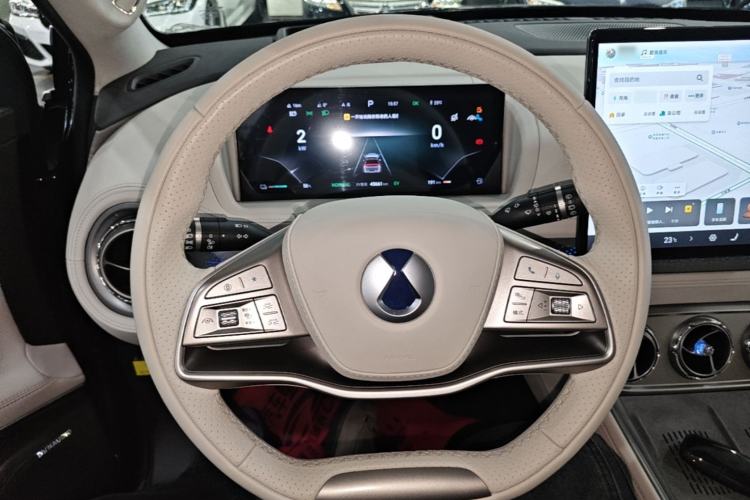 Used Denza N8 2023 Four-Wheel Drive Ultra-Hybrid Flagship Six-Seater Version Steering Wheel