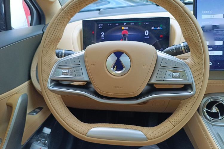 Used Denza N8 2023 Four-Wheel Drive Ultra-Hybrid Flagship Six-Seater Version Steering Wheel