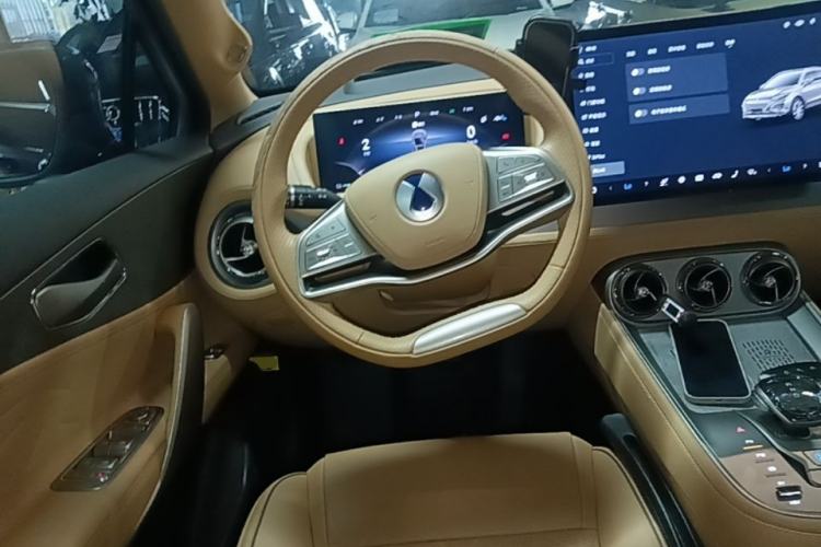 Used Denza N8 2023 Four-Wheel Drive Ultra-Hybrid Flagship Six-Seater Version Steering Wheel