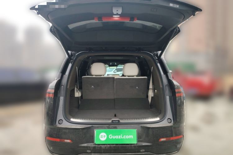 Used Denza N8 2023 Four-Wheel Drive Ultra-Hybrid Flagship Six-Seater Version Trunk