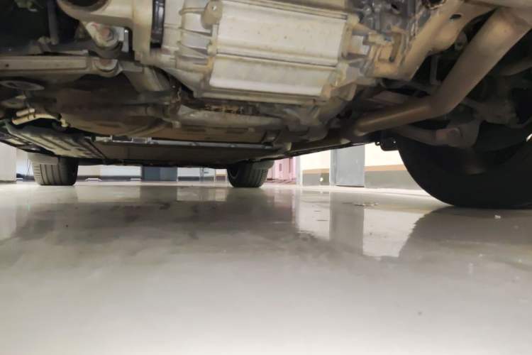 Used Denza N8 2023 Four-Wheel Drive Ultra-Hybrid Flagship Six-Seater Version Chassis Rear