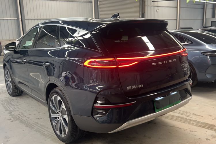 Used Denza N8 2023 Four-Wheel Drive Ultra-Hybrid Flagship Six-Seater Version Exterior 1