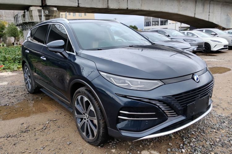 Used Denza N8 2023 Four-Wheel Drive Ultra-Hybrid Flagship Seven-Seater Version Exterior 2