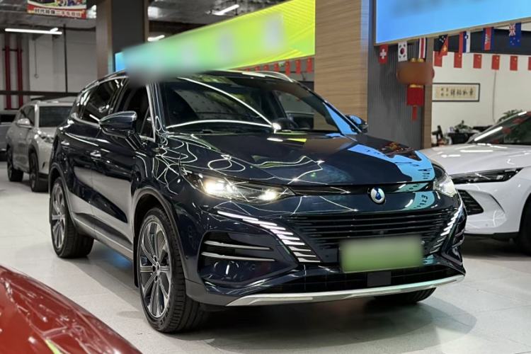 Used Denza N8 2023 Four-Wheel Drive Ultra-Hybrid Flagship Seven-Seater Version Exterior 2