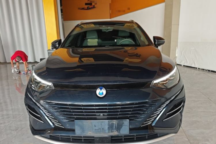 Used Denza N8 2023 Four-Wheel Drive Ultra-Hybrid Flagship Six-Seater Version Front