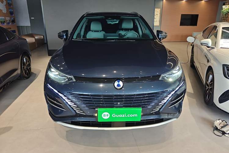 Used Denza N8 2023 Four-Wheel Drive Ultra-Hybrid Flagship Six-Seater Version Front