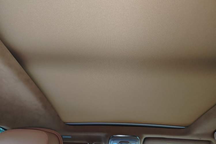 Used Denza N8 2023 Four-Wheel Drive Ultra-Hybrid Flagship Six-Seater Version Headliner