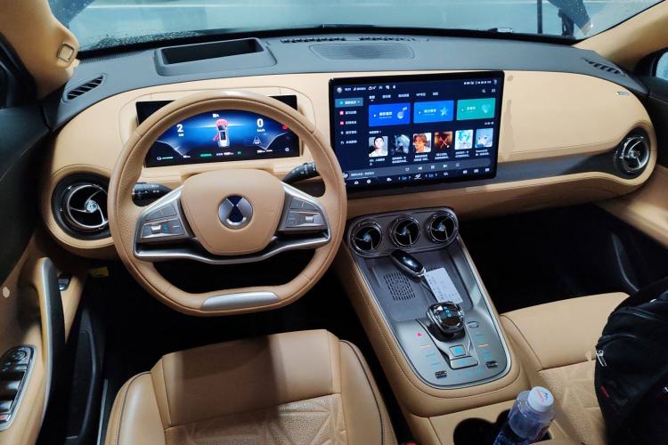 Used Denza N8 2023 Four-Wheel Drive Ultra-Hybrid Flagship Six-Seater Version Interior 2