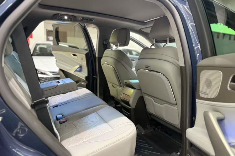 Used Denza N8 2023 Four-Wheel Drive Ultra-Hybrid Flagship Seven-Seater Version Interior 6
