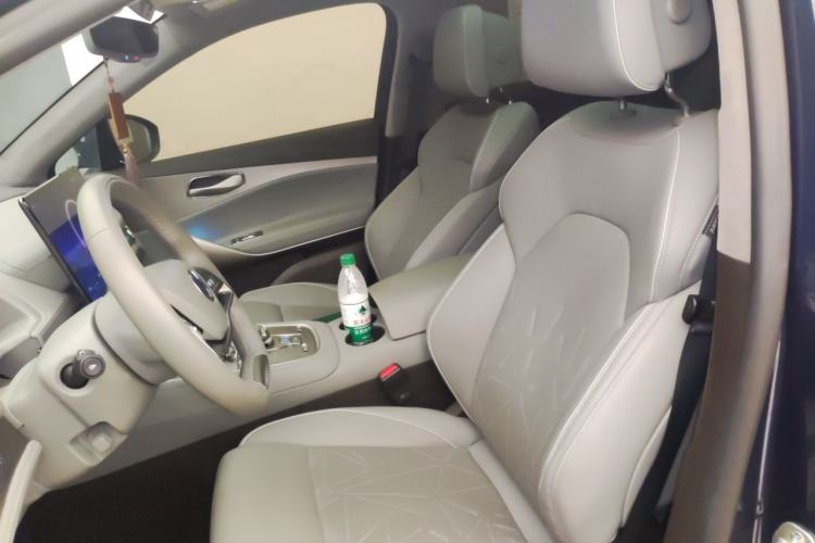 Used Denza N8 2023 Four-Wheel Drive Ultra-Hybrid Flagship Six-Seater Version Left Front Seat