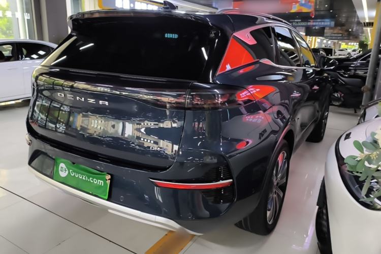 Used Denza N8 2023 Four-Wheel Drive Ultra-Hybrid Flagship Six-Seater Version Rear Right 45 Deg