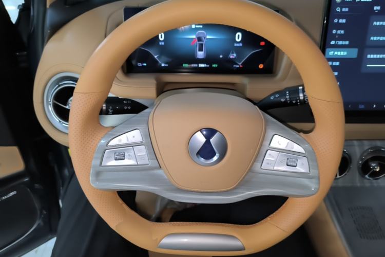 Used Denza N8 2023 Four-Wheel Drive Ultra-Hybrid Flagship Six-Seater Version Steering Wheel