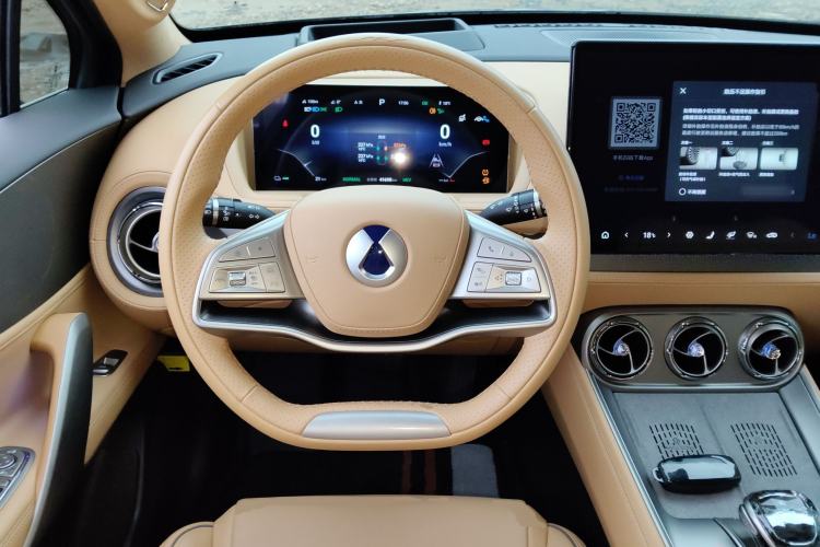 Used Denza N8 2023 Four-Wheel Drive Ultra-Hybrid Flagship Seven-Seater Version Steering Wheel