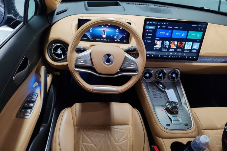Used Denza N8 2023 Four-Wheel Drive Ultra-Hybrid Flagship Six-Seater Version Steering Wheel